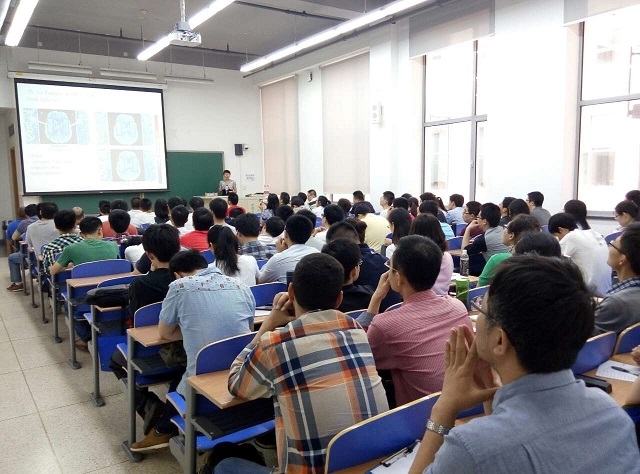 betway必威体育西汉姆联第12届学术论坛第1期报告会成功举行